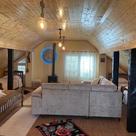 Riza Guest House Puke Exterior foto